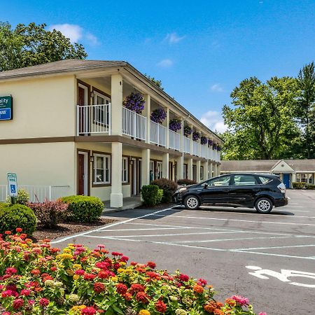 Quality Inn Poughkeepsie Exteriör bild