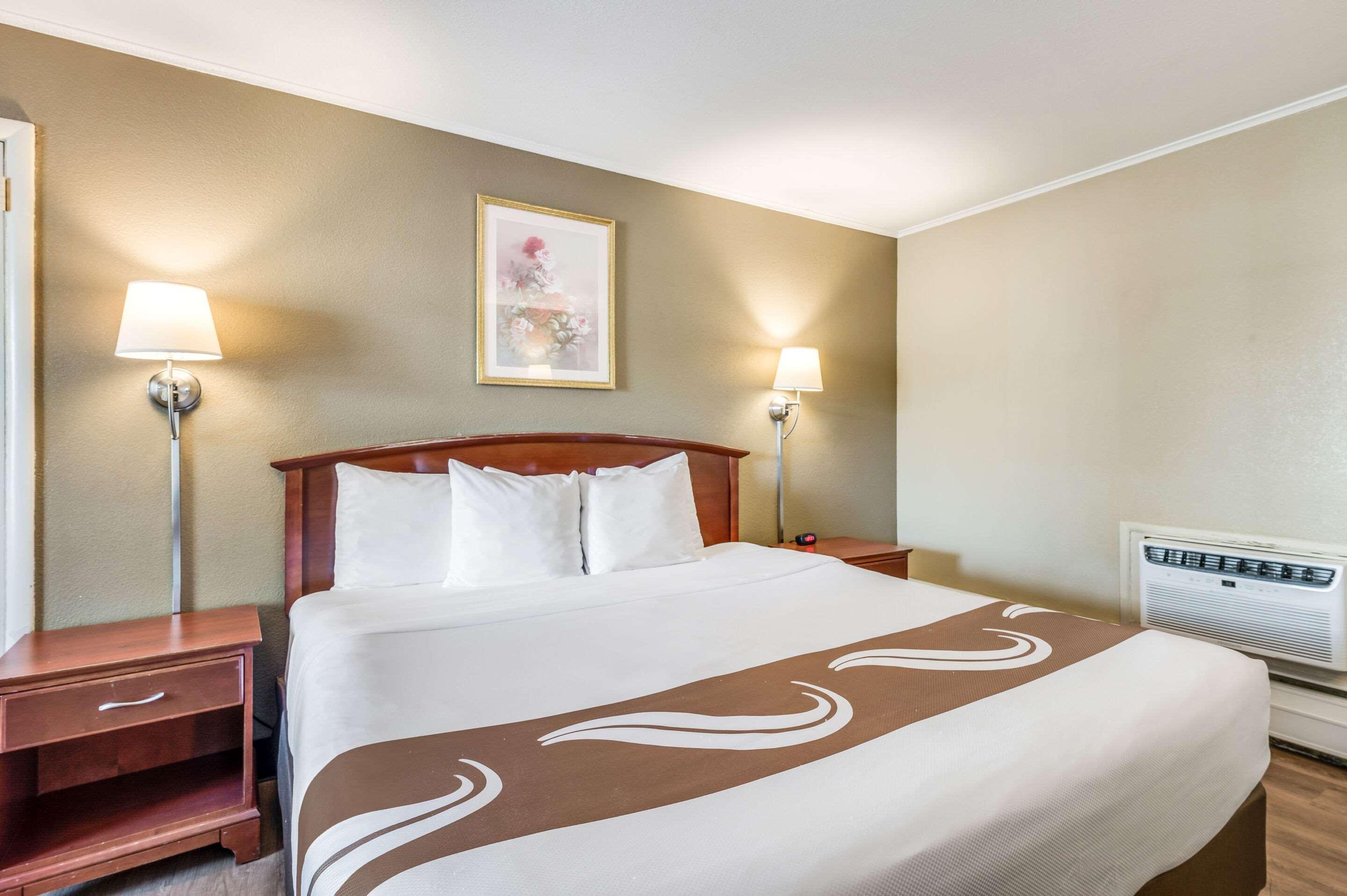 Quality Inn Poughkeepsie Exteriör bild