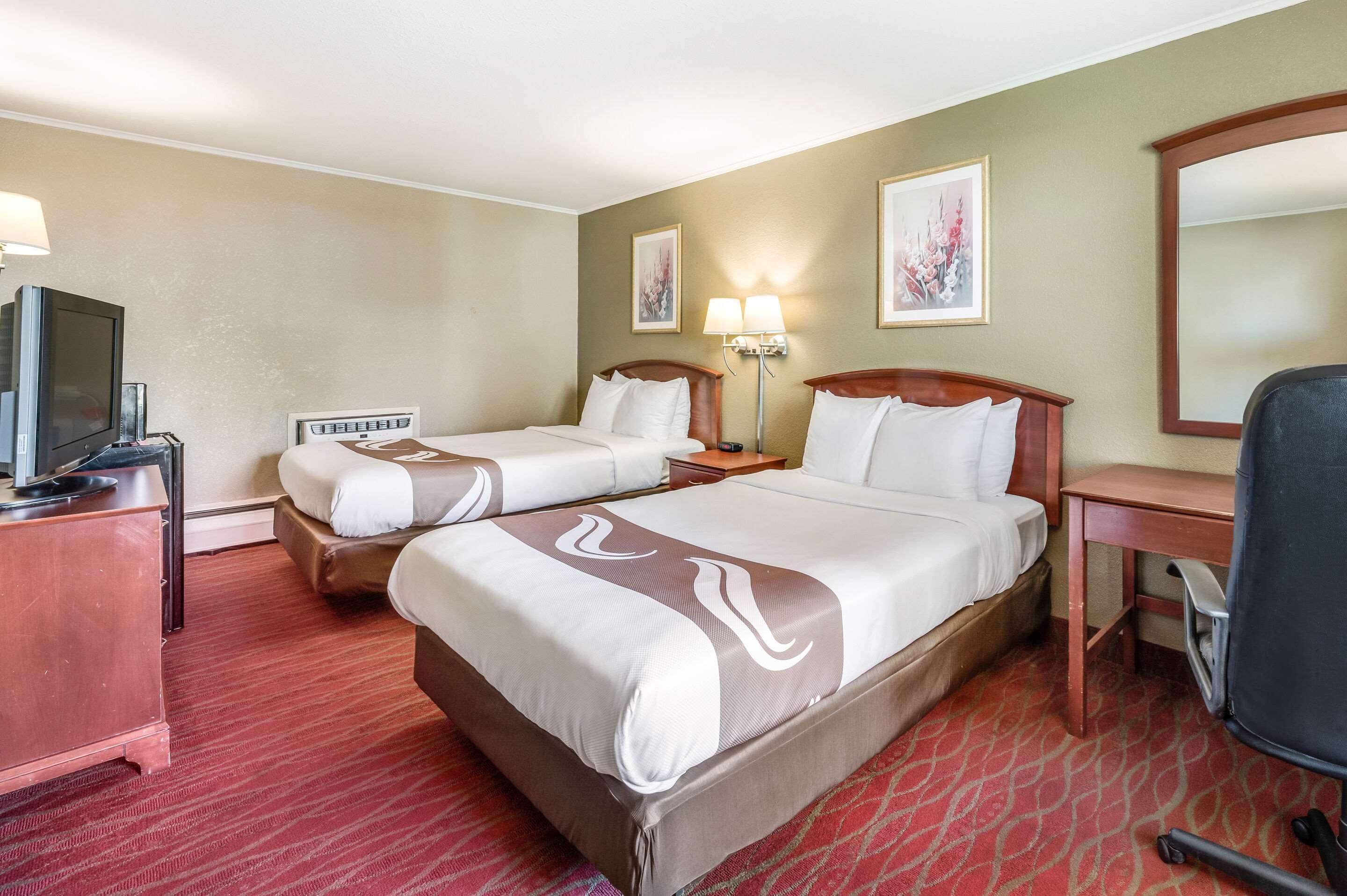 Quality Inn Poughkeepsie Exteriör bild