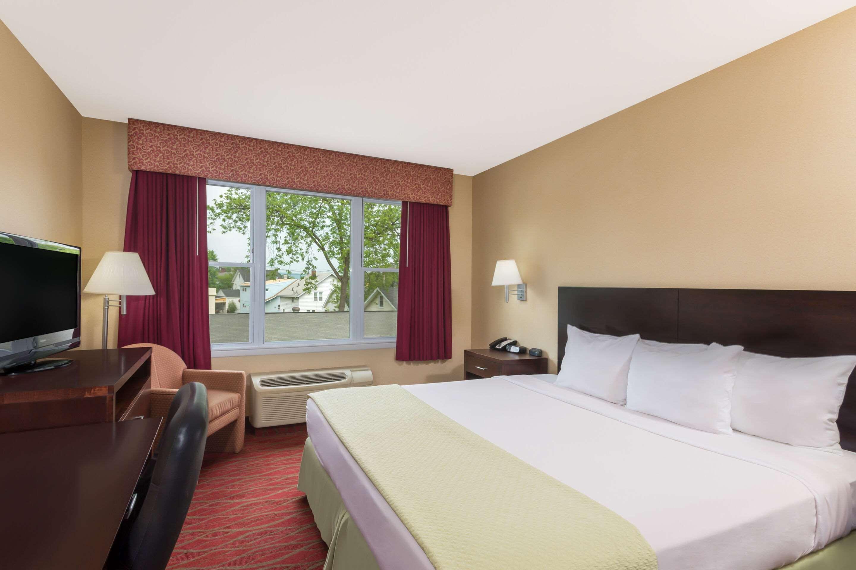 Quality Inn Poughkeepsie Exteriör bild