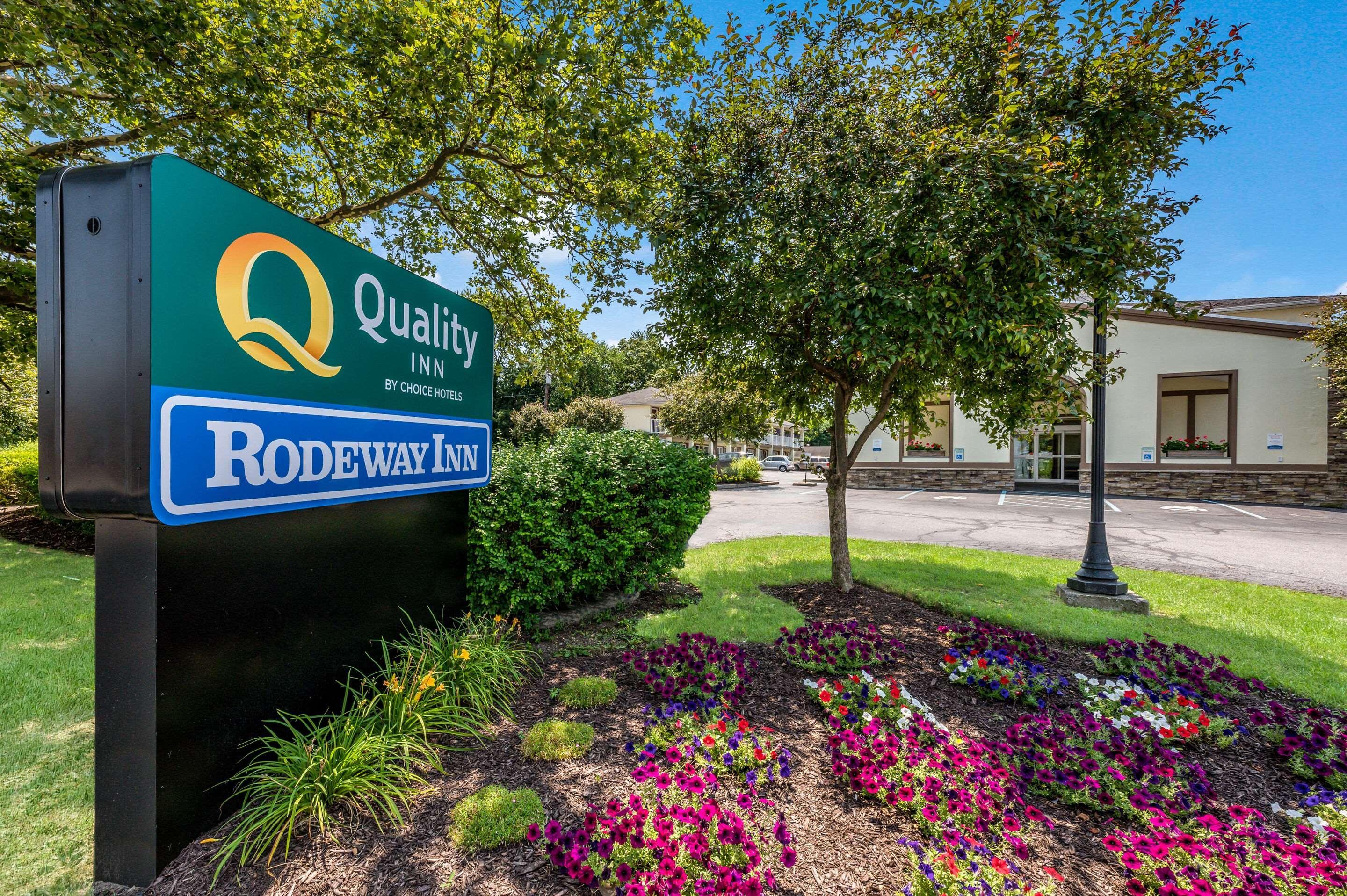 Quality Inn Poughkeepsie Exteriör bild
