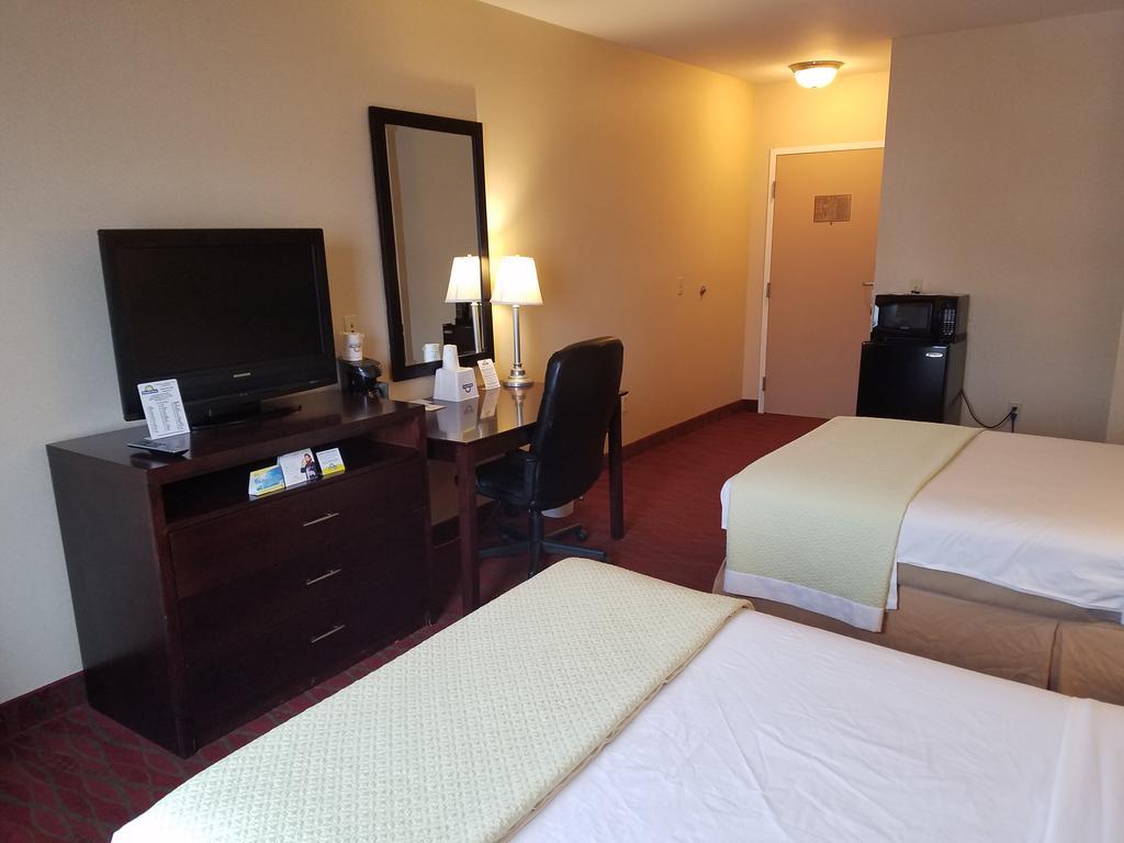 Quality Inn Poughkeepsie Exteriör bild