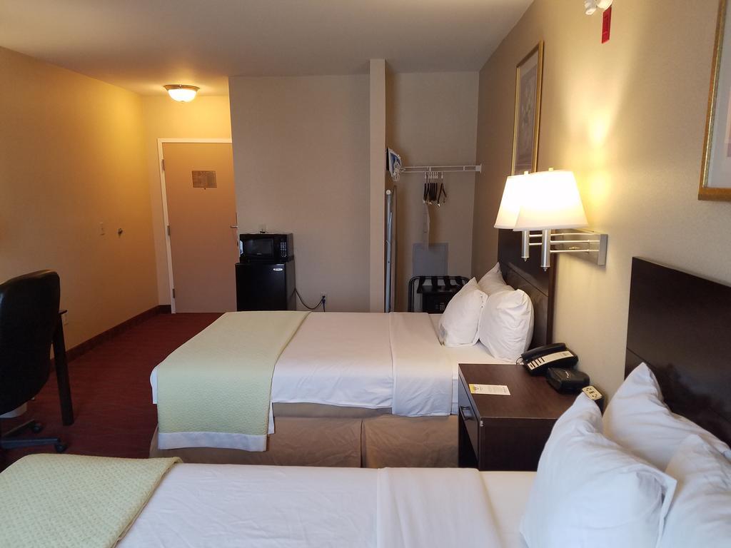 Quality Inn Poughkeepsie Exteriör bild